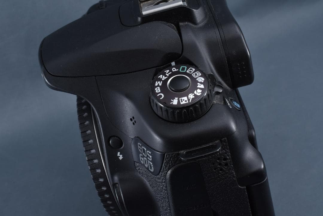 【極美品】Canon EOS 60D ＋ バッテリーグリップ BG-E9セット