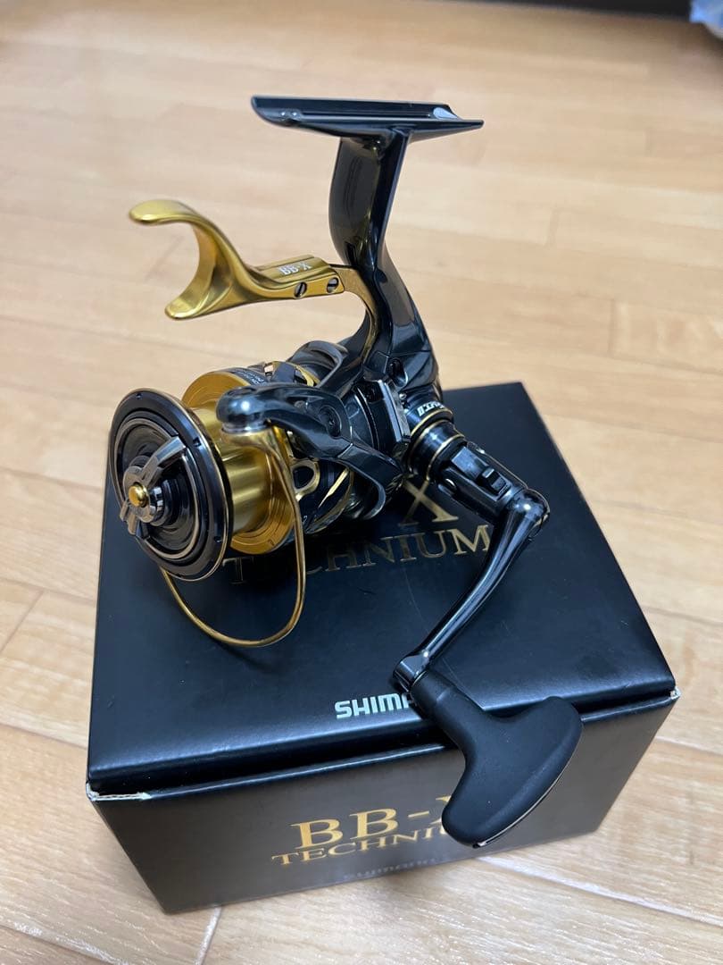 【VELL】シマノ21BBX テクニウム 2500DXXG SL(左)