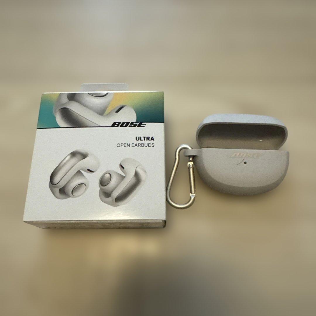 menaBose ULTRA Open Earbuds カバー付き