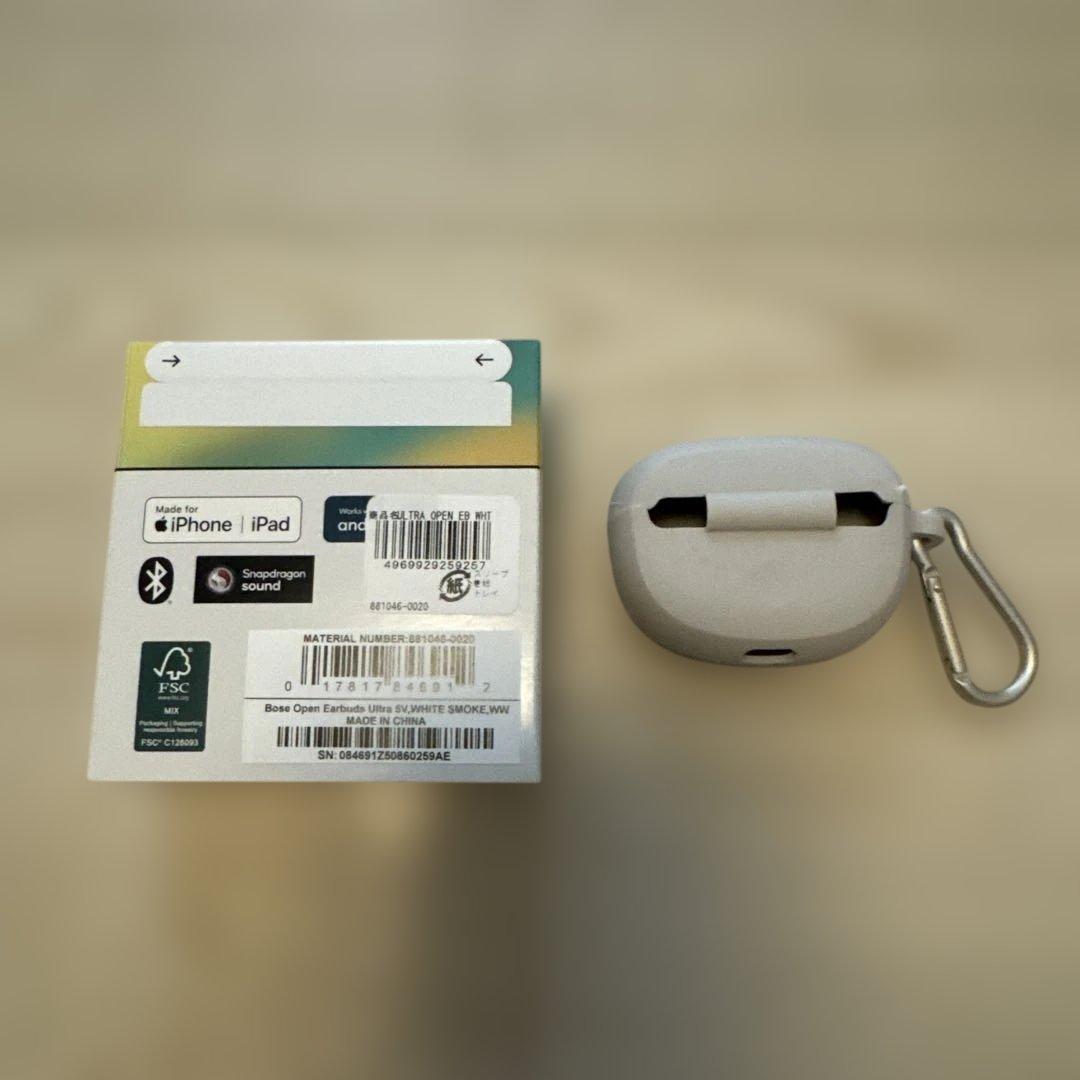 menaBose ULTRA Open Earbuds カバー付き