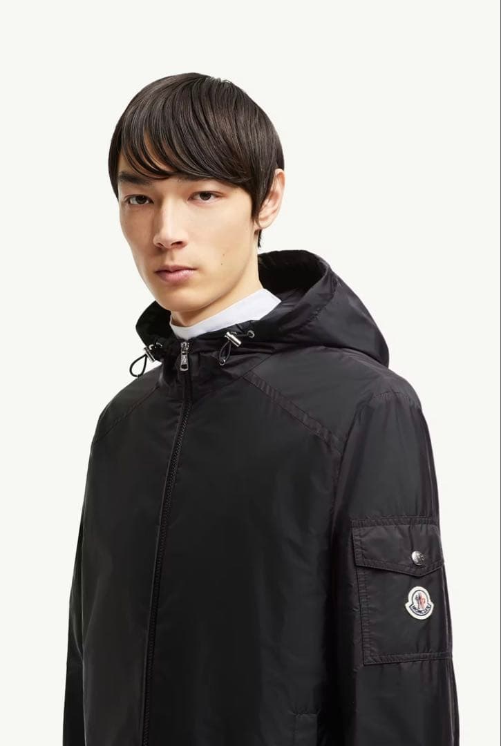 Moncler ネイビー　ナイロンジャケット　破格