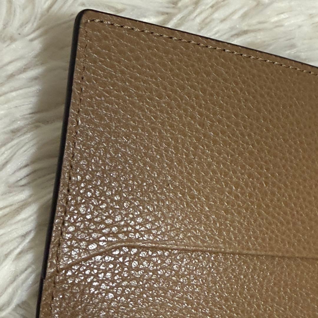 【極美品】TOD'S 名刺入れ　型押しロゴ マルチカラー