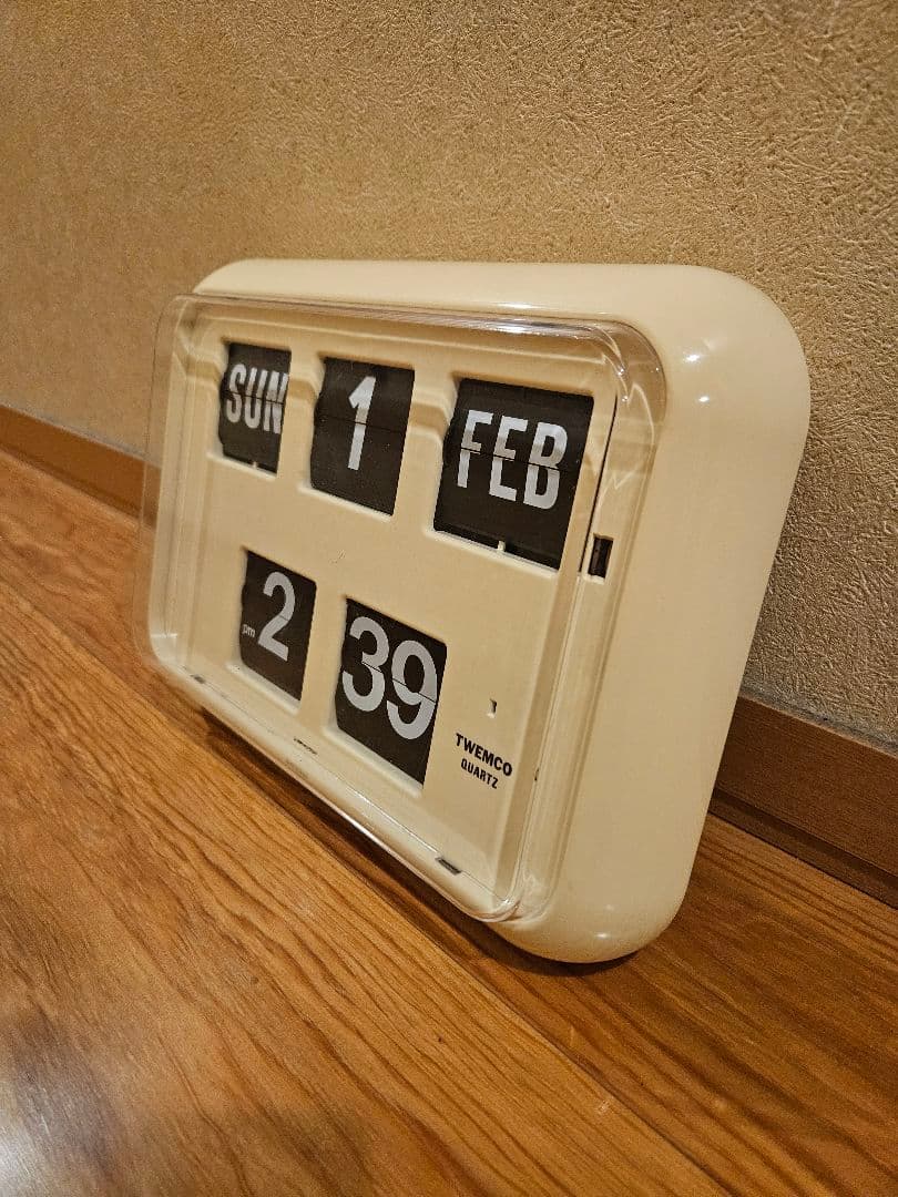 【ジャンク品】 TWEMCO(トゥエンコ) QD-35 時計 ホワイト