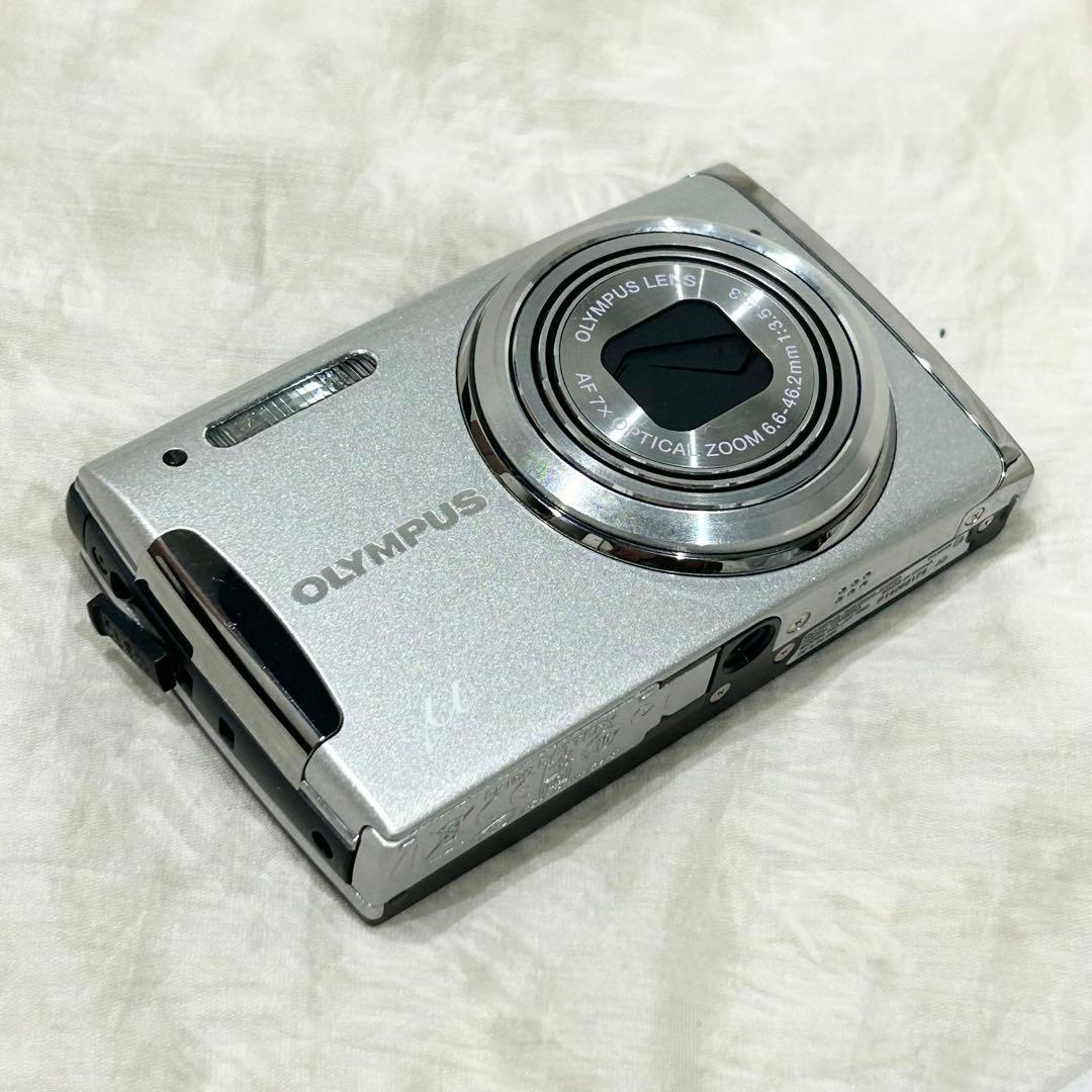 美品 OLYMPUS オリンパス μ ミュー 1060 シルバー デジカメ