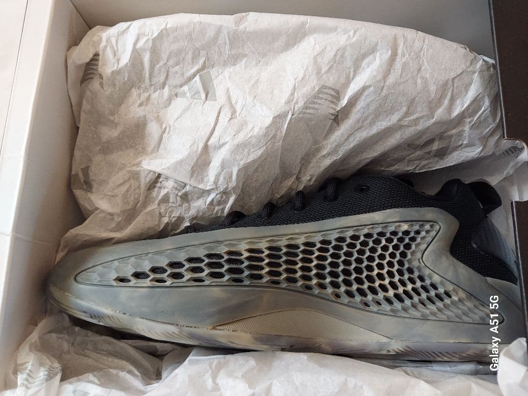 シューズ(男性用) adidas AE1 LOW