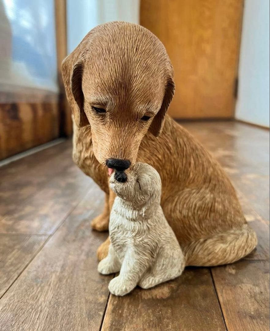 【新品】 サンドラ・ブルー ゴールデンレトリバーの置物(大)