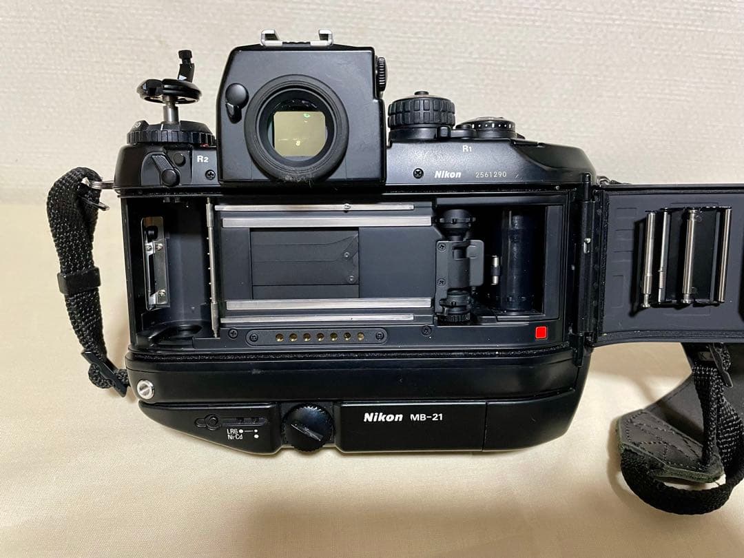 Nikon F4 MB-21ボディレンズセット　フィルムカメラ　ジャンク品