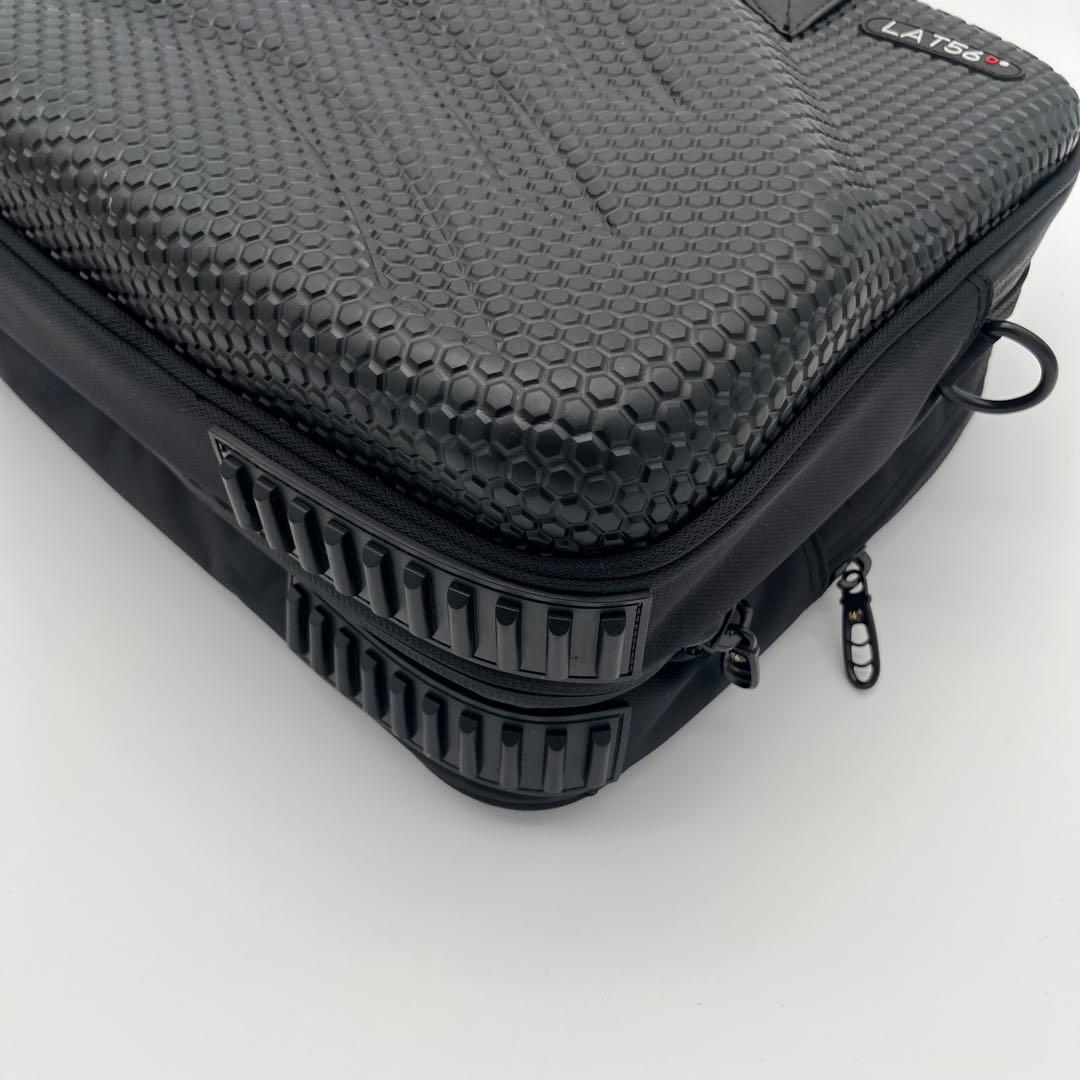 LAT56° ブリーフケース URBAN WARRIOR拡張型 13.3PC対応