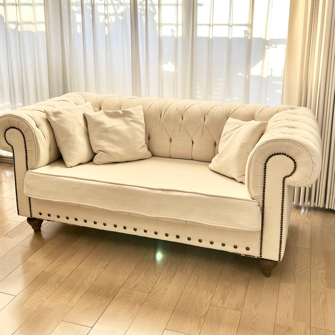 レア物【完売】kinoチェスターフィールドスタイル ラブソファー アイボリー