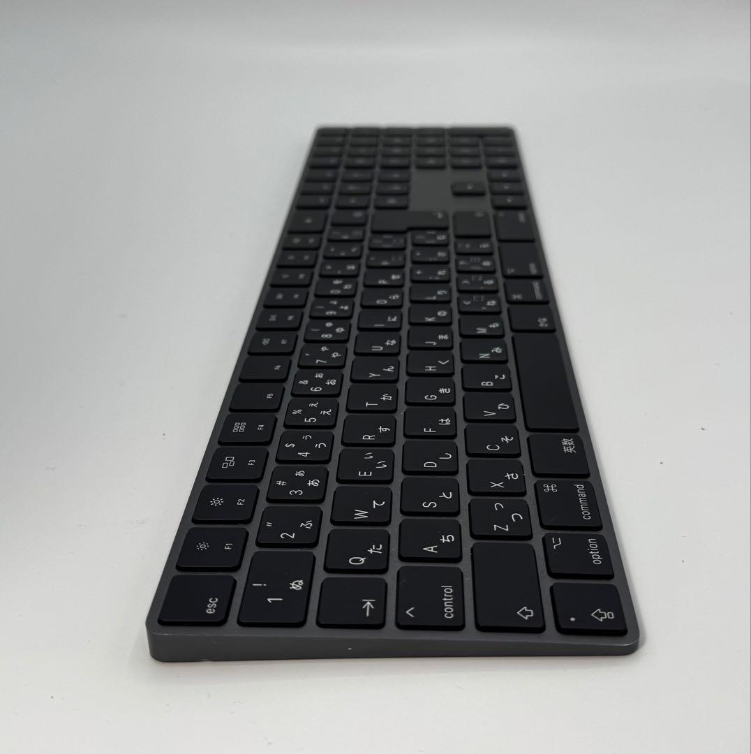 Are 1843 Apple magic keyboard ブラック
