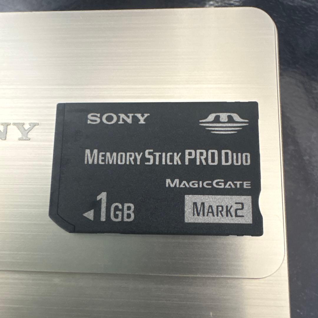 【美品】Sony Cyber-shot デジタルカメラ DSC-T700