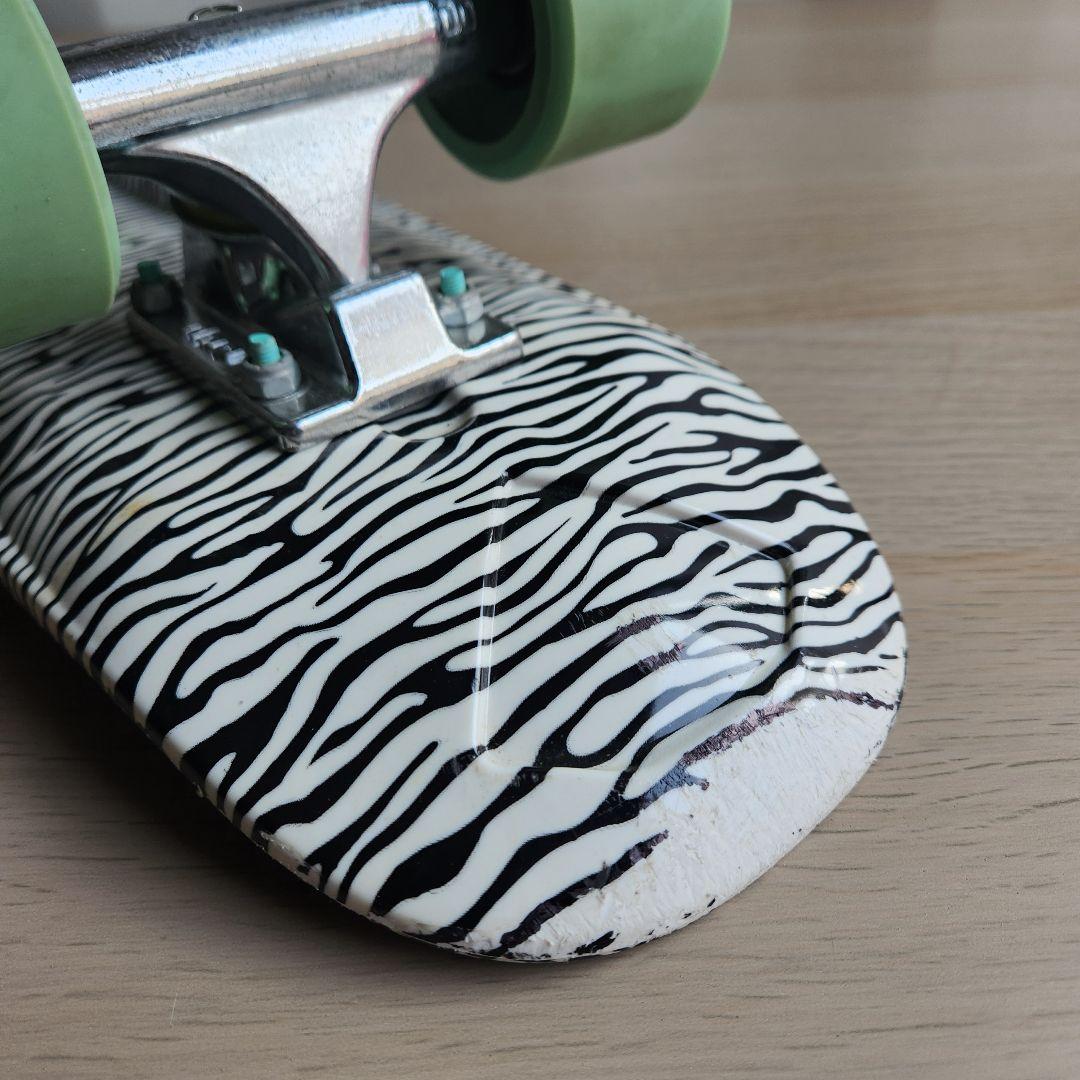 Diamond Supply Co. レトロクルーザー　スケートボード　ゼブラ柄