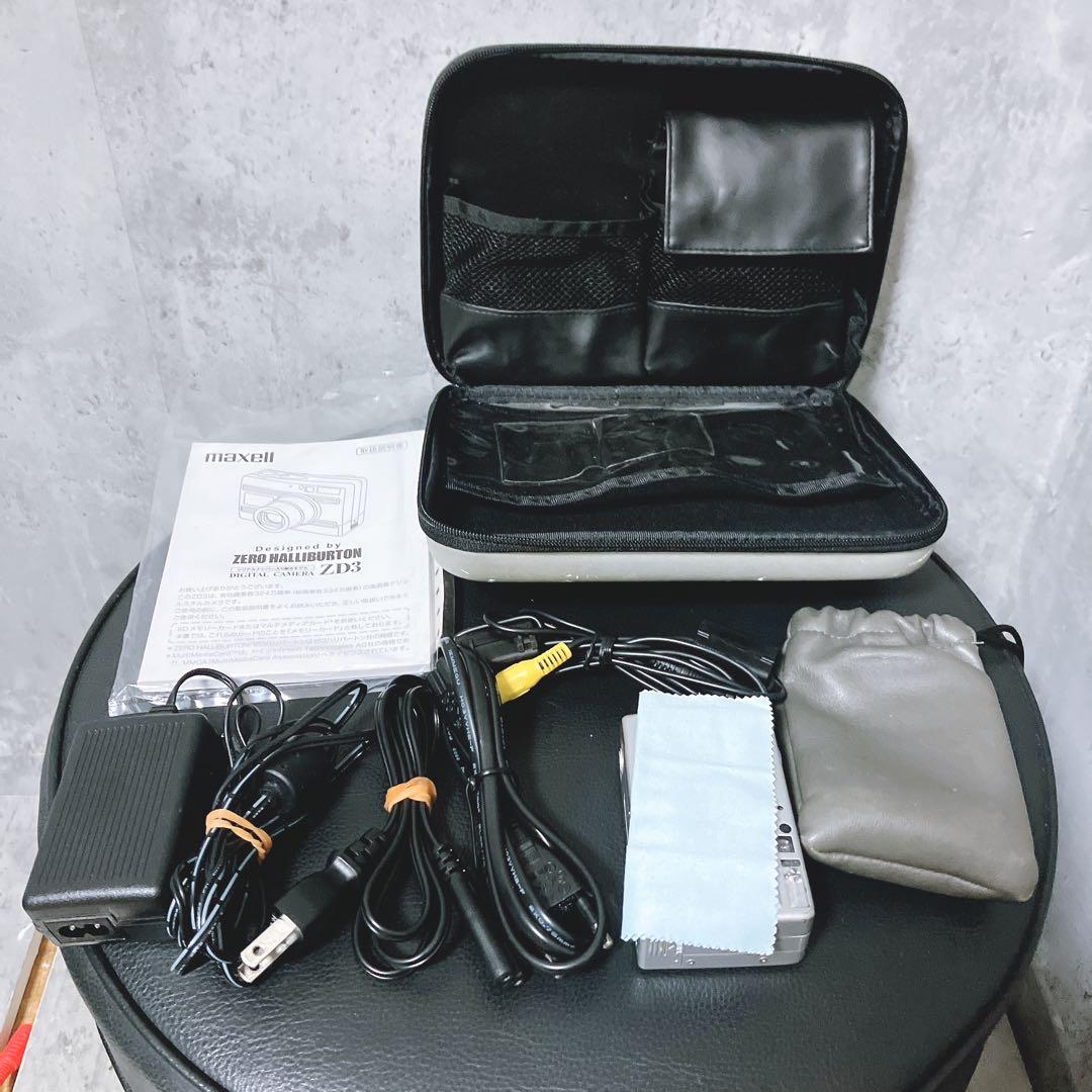 【希少】マクセル ゼロハリバートン ZD3 デジタルカメラ