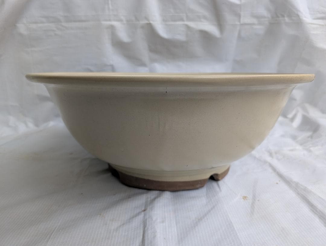 大型 盆栽鉢 丸鉢 外径49cm 高さ19cm 無刻印 白系 ヒビあり 現状品