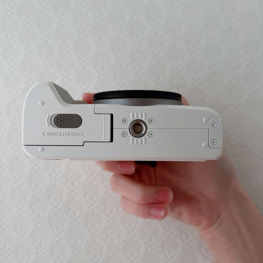 【美品】CANON EOS Kiss M ホワイト