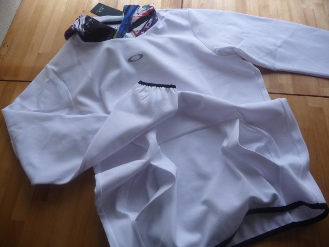 オークリー ENHANCE MY MOBILITY HOODY白L 新品未使用品