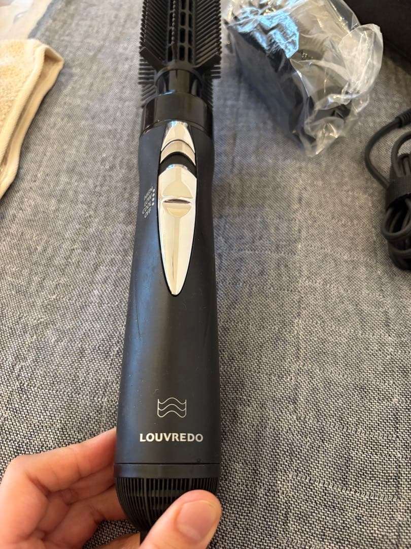 LOUVREDO 復元ドライヤー ブラシヘアアイロン 未使用ケース付き