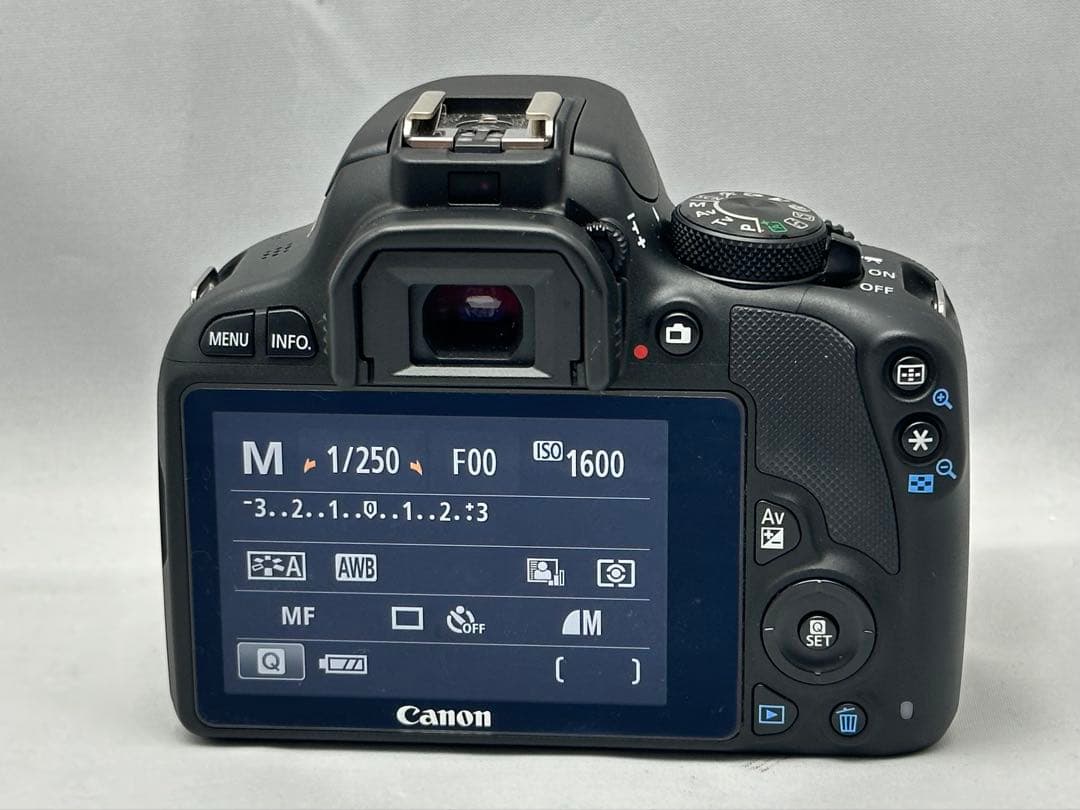 極美品！Canon EOS Kiss X7 ダブルズームキット