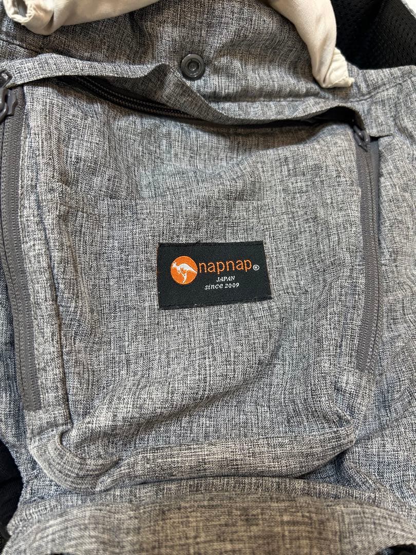 ナップナップ　ヒップシートnapnap Tran 抱っこ紐