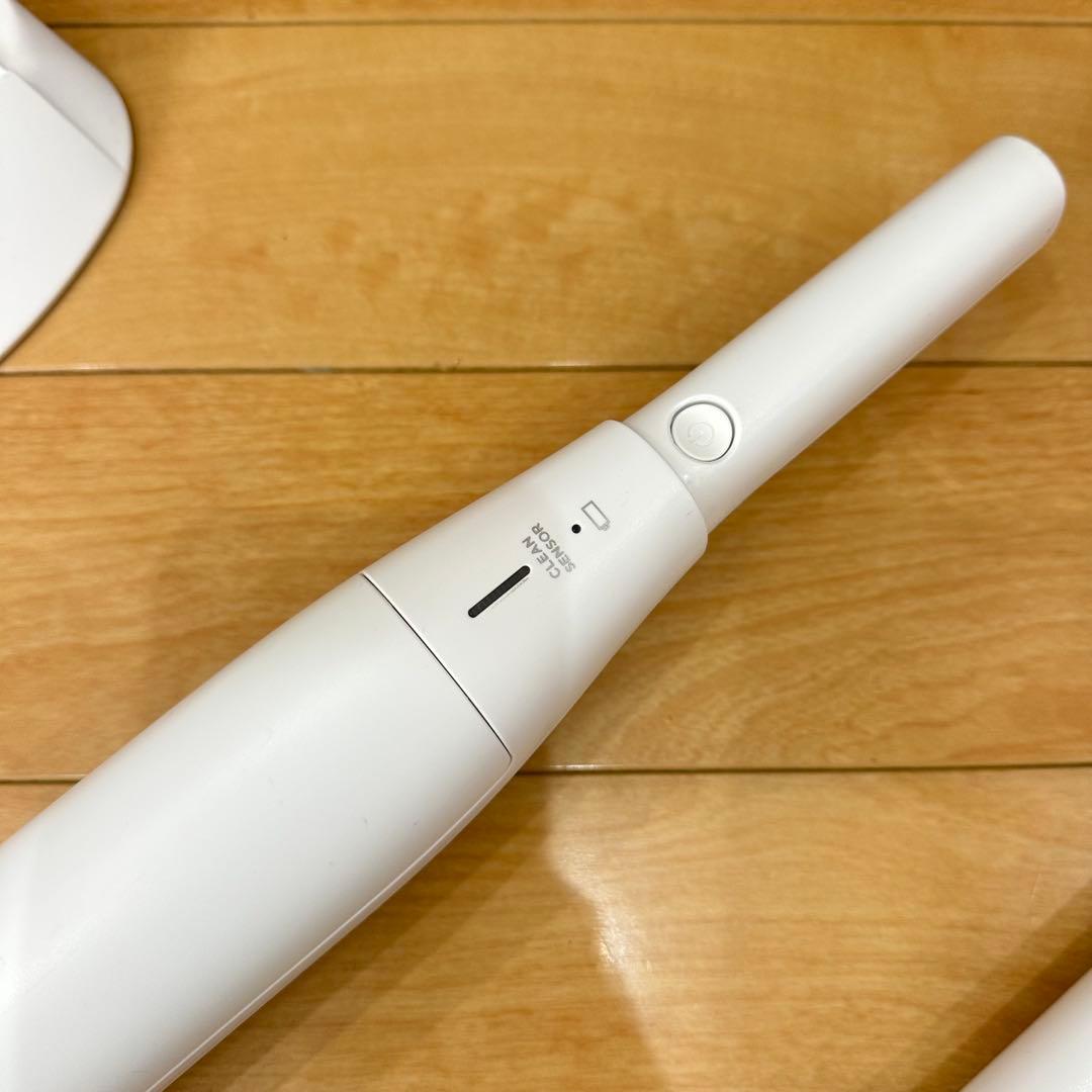 Panasonic MC-NS10K コードレス掃除機 2023年製