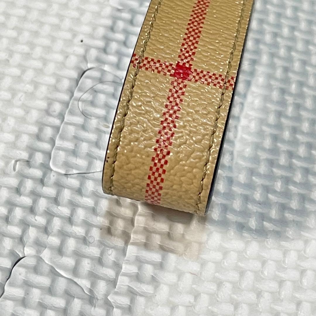 2回使用の極美品 バーバリー ノバチェック TB レザー キーリング ストラップ