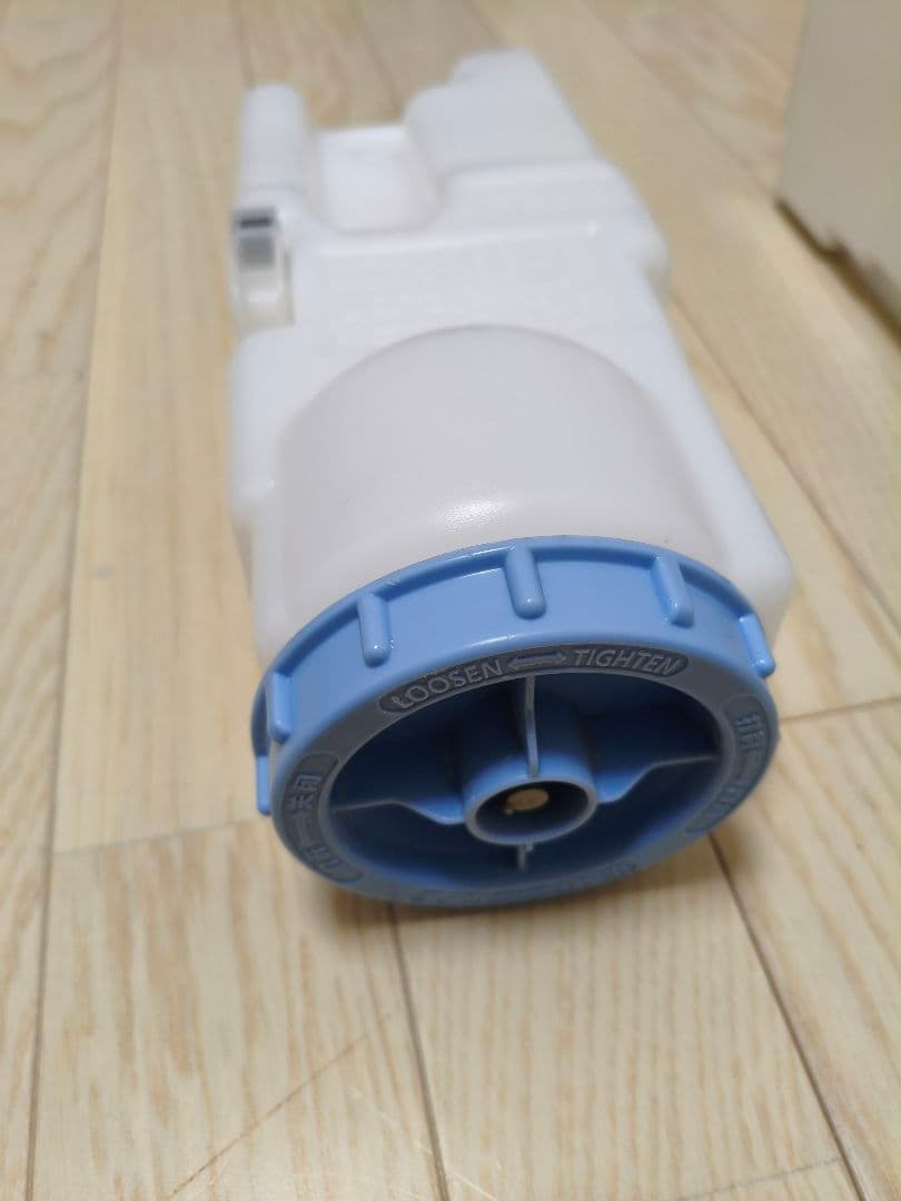 Panasonic　ジアイーノ　次亜塩素酸空間除菌脱臭機　F-MV4100