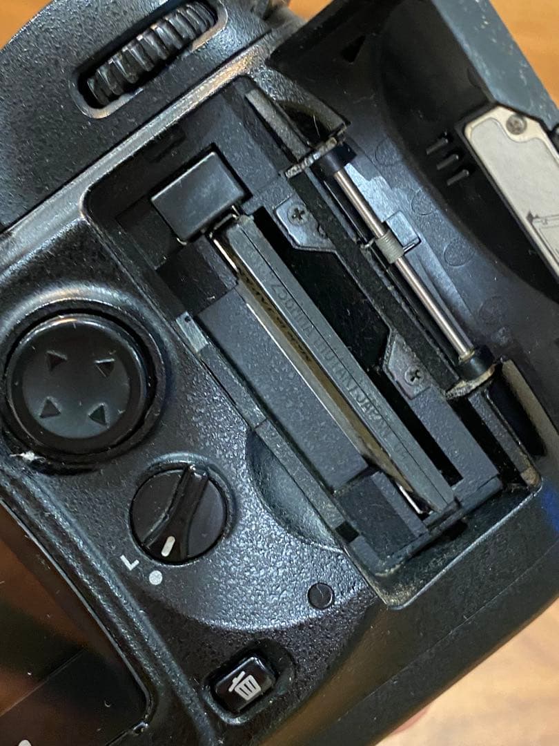 Nikon D100 デジタル一眼　動作品　35-105 マクロ付レンズ