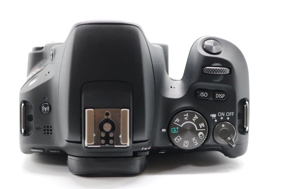 超美品ですが… 【Canon EOS Kiss X9 ダブルレンズセット】