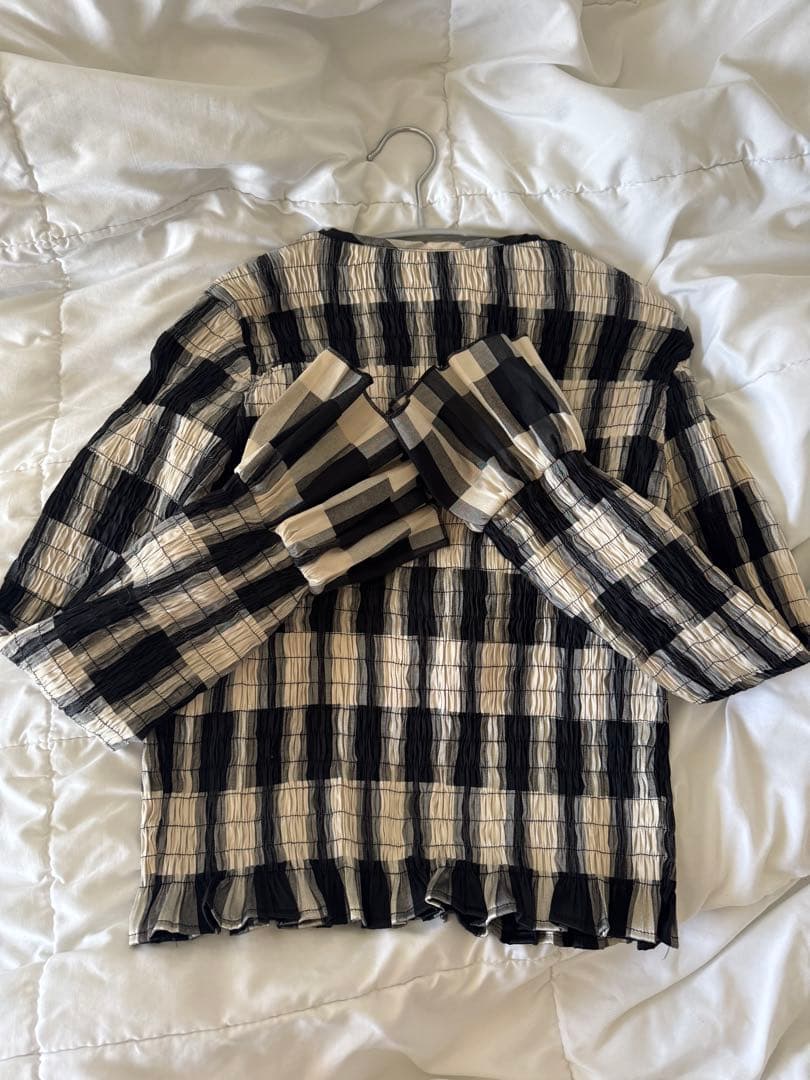 p*i様 CLANE SHIRRING DESIGN BLOUSE