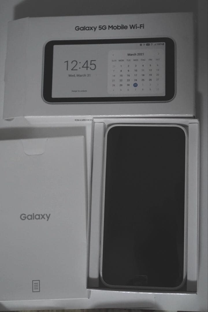 Galaxy 5G Mobile Wi-Fi SCR01 未使用品