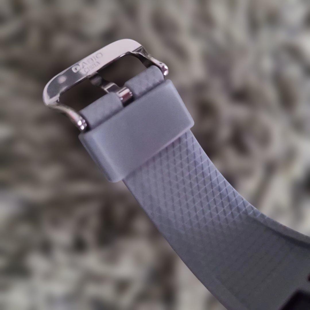 【美品】G-SHOCK G-8000B-2V シルバー