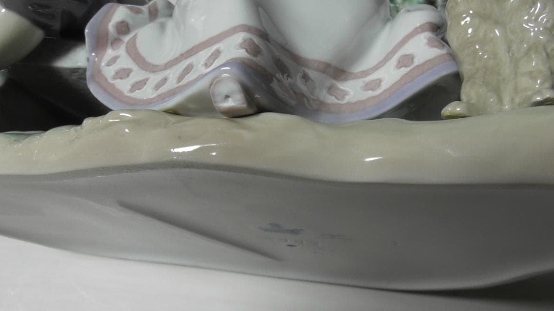 LLADRO　リヤドロ　【ときめき】２　陶器　リアドロ　インテリア　Ｌ373