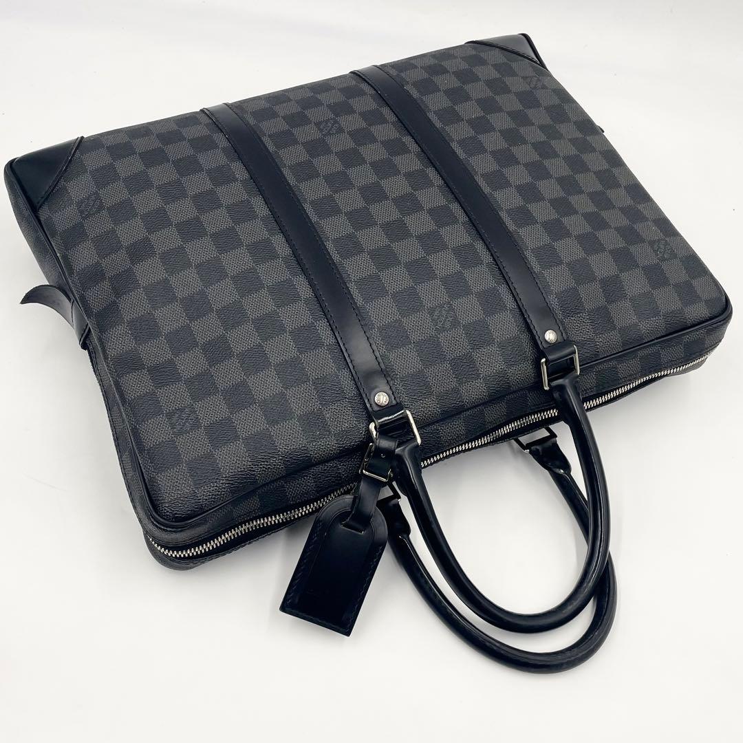 ルイヴィトン ポルトドキュマンボワヤージュ ダミエグラフィット ブラックA4可