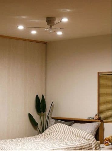 美品　LED シーリングライト おしゃれ 4灯 天井照明 モダン