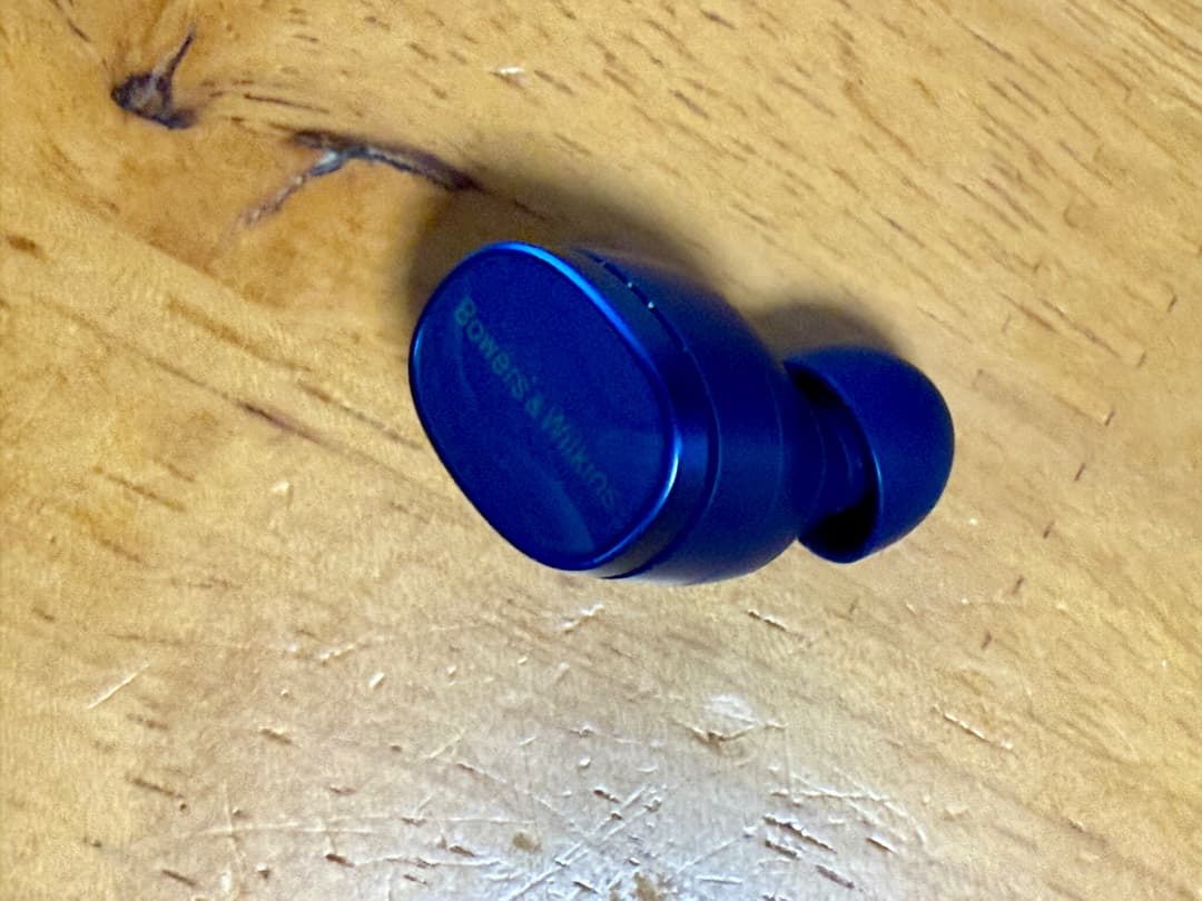 Bowers & Wilkins Pi8 ワイヤレスヘッドホン Midnight