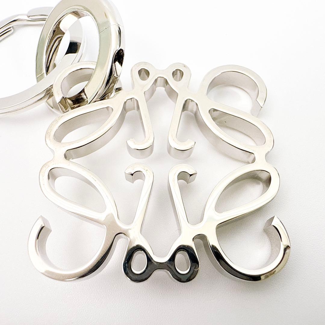 ロエベ アナグラム キーリング キーホルダー バッグチャーム シルバー 未使用品