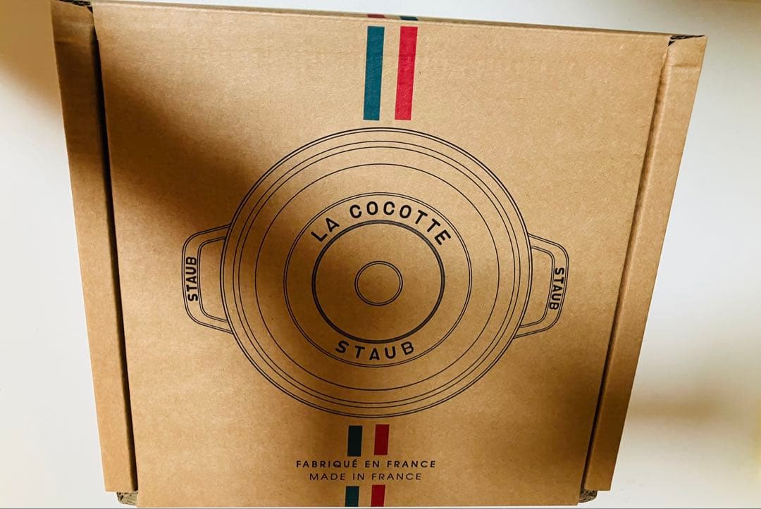 STAUB ワナベs リリー