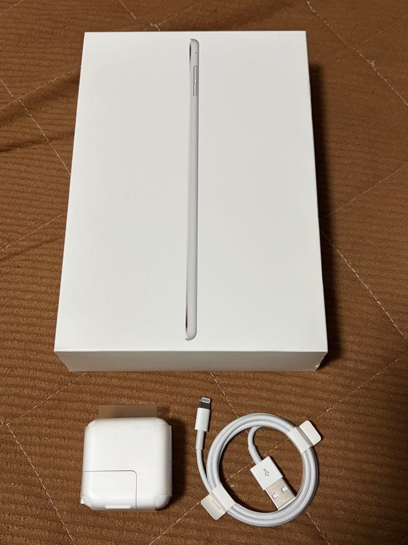 iPad本体 iPad mini4 128GB