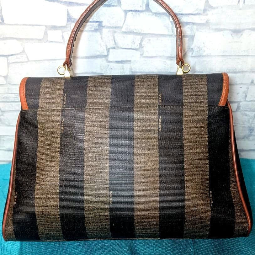 ✨lyn✨♥美品♥フェンディ ハンドバッグ ペカン柄 2way FENDI