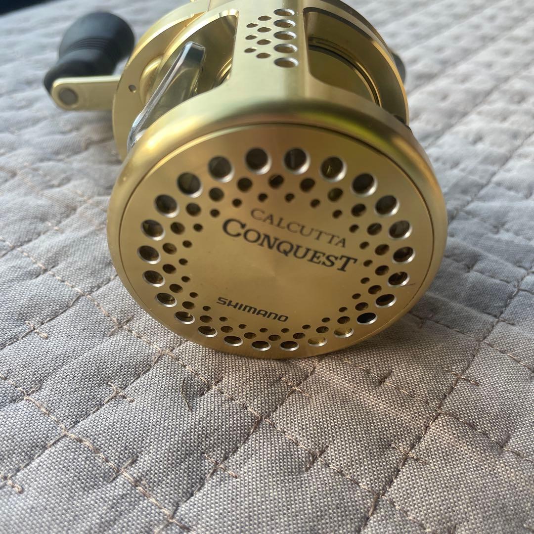 リール Shimano Calcutta Conquest 400F