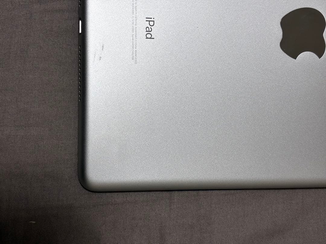 【動作確認済み】iPad第6世代　32GB シルバー