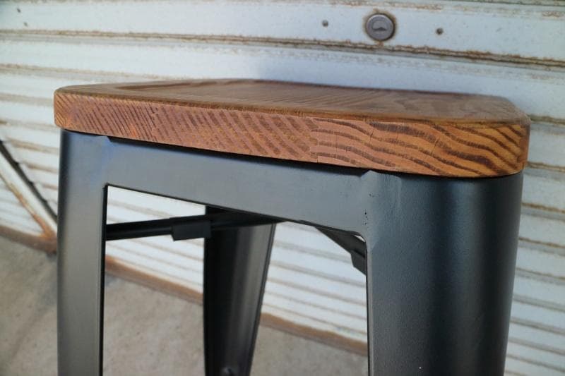 ☆送料無料☆ カウンターチェア / バーチェア / スタッキング / 金属製