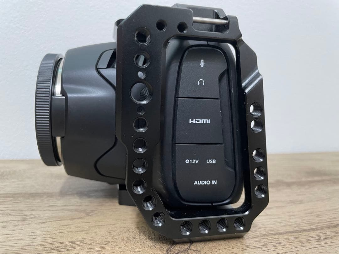 美品Blackmagic Pocket Cinema Camera 6K+ゲージ