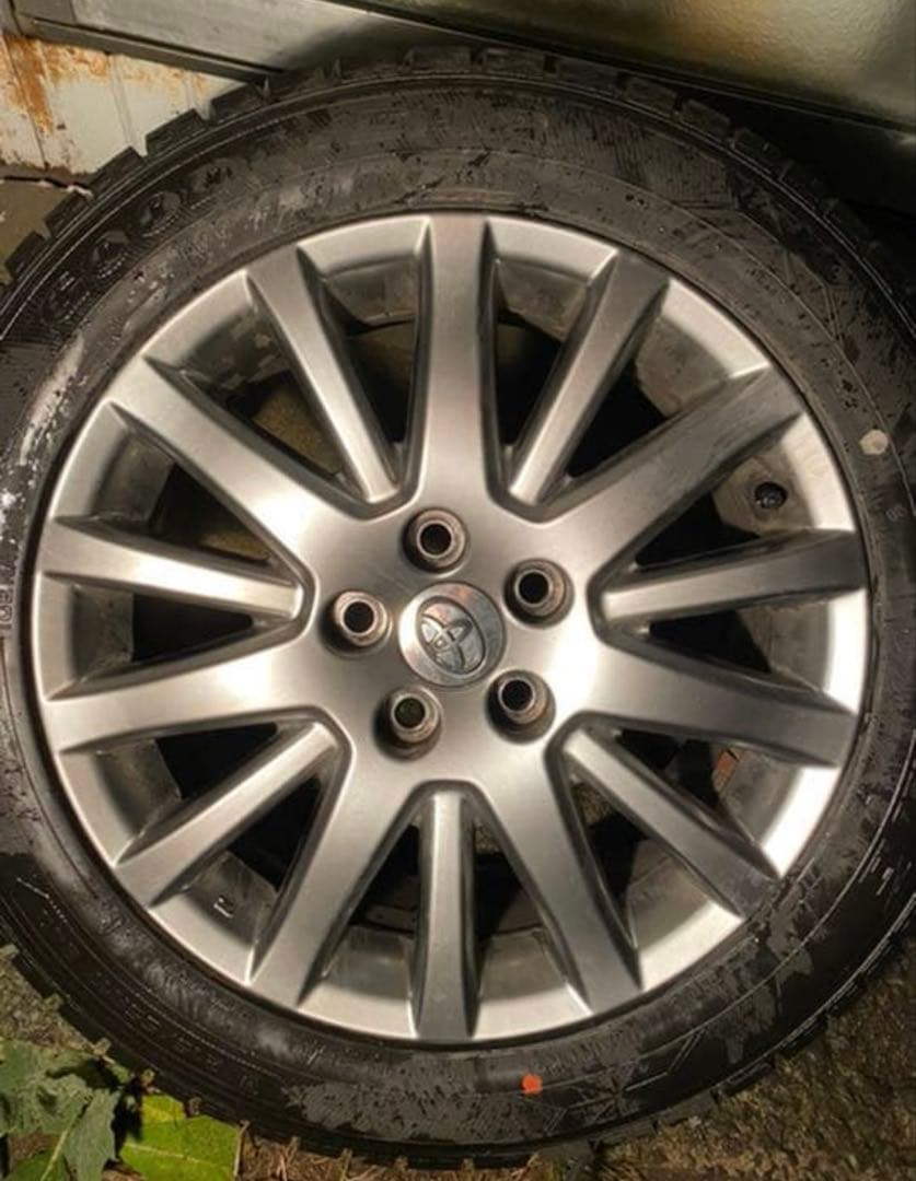 トヨタ　18マジェスタ　ビックキャリパー　17インチ　純正ホイール　スタッドレス