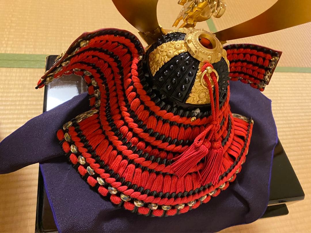 源氏兜　金塗装