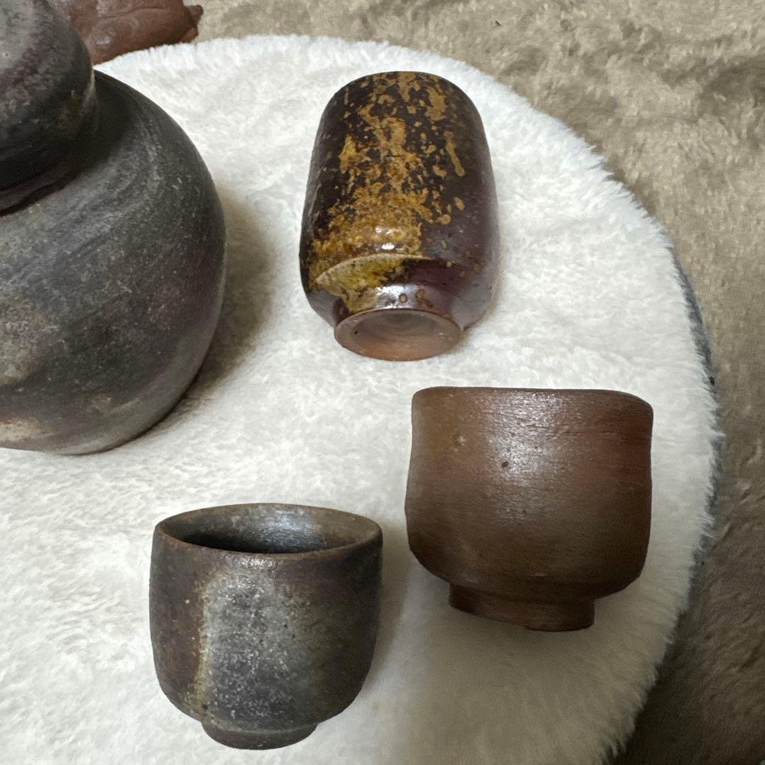 美品　備前焼　蓋付き壺　ぐい呑み2個　湯呑み1個　陶器4点セット