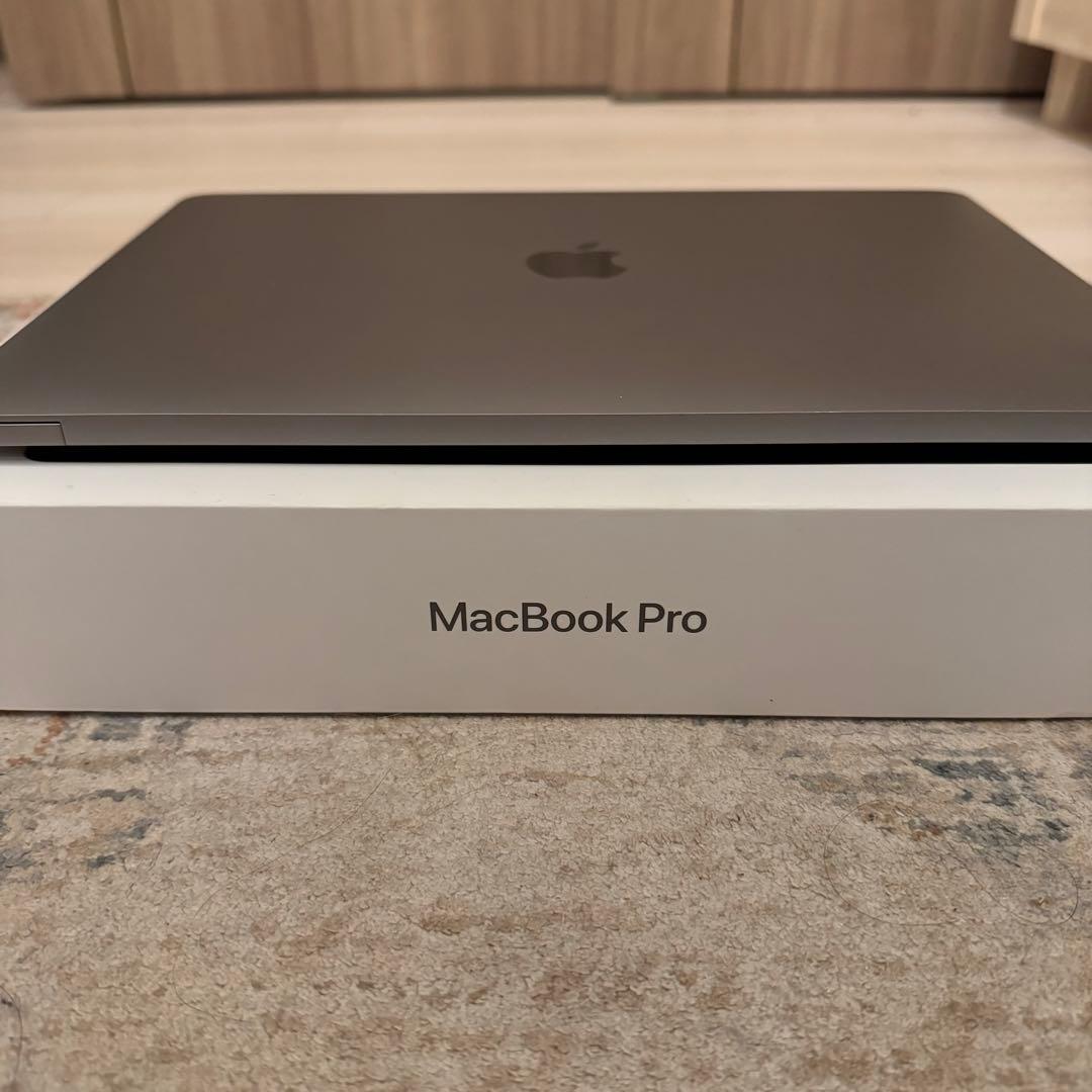 Apple MacBook Pro 2020 13インチ