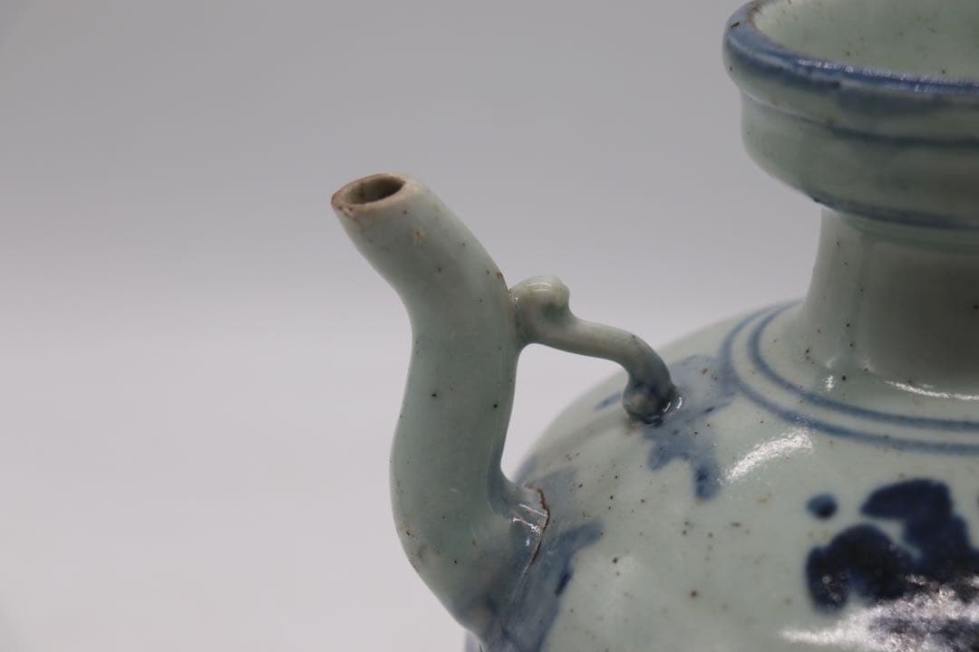 中国　明時代　青華軍持　共箱　送料込み0529