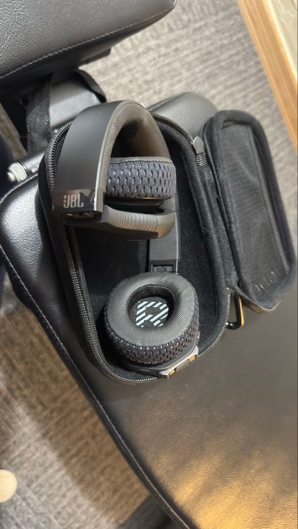 アンダーアーマーヘッドホン　JBL