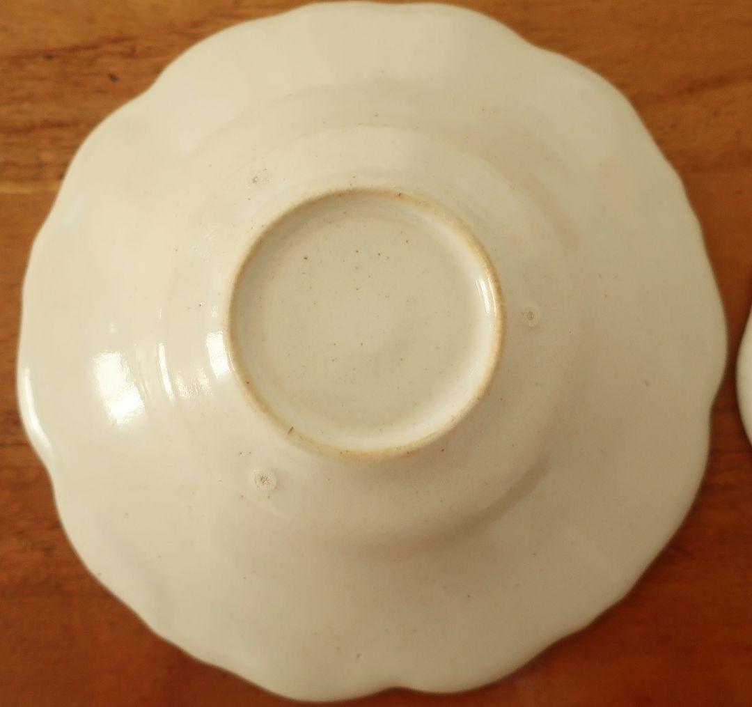 awabi ware アワビウェア 輪花皿S 白磁